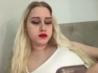 My name is Nicola , I’m 18 yrs old . I’m studying at university and I’m trying my best in sex industry