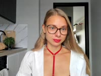 hello :) I like  little talks about sport, life or something more naughty....Im nice person with big smile
