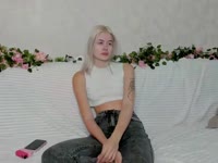 Hello! My name is Nika, I am an adult girl, I like new experiences, I love to be with people, enjoy dancing, gymnastics, love to laugh and listen to music