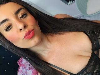 LAURAWILSONHot