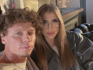 sexy cam couple live LeoAndAlice