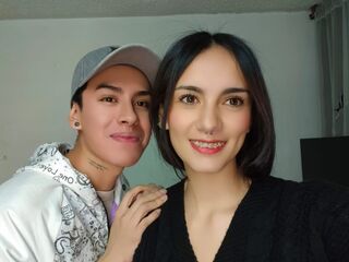 live sex cam show MaryandAndrew