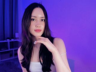 masturbating camgirl AislyApps