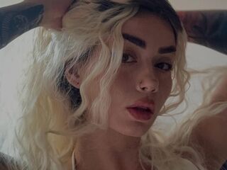 webcamgirl livesex AlinaVarenne