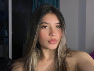 webcam girl chatroom AmberCeballos