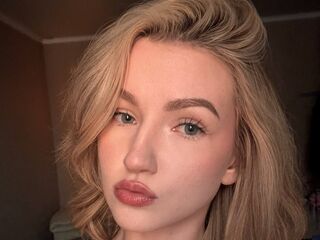 hot strip tease webcam AmyConnelly