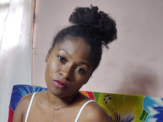hot cam girl AvelineMboty