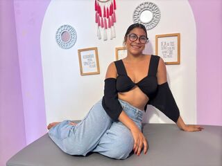 camgirl live porn cam BrianaMontes