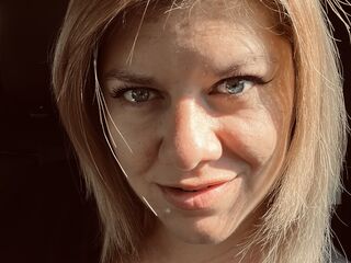 naked girl with webcam masturbating BunnyAlice