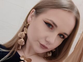 fingering camgirl CarolinaEvan