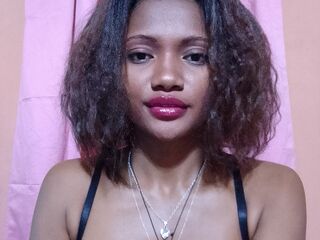 camgirl showing tits CassyMi