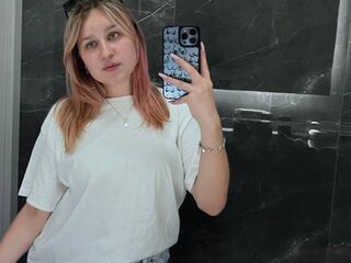 camwhore shaved pussy ChuFlorendo