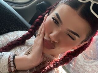 live cam show ClhoeOwen
