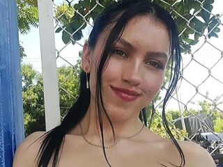 hot chatroom DevikaDione