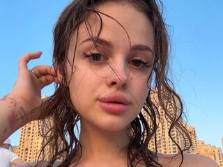camwhore masturbating with vibrator EdythCarnley
