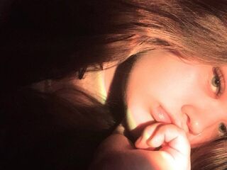free live webcam chat ElleOner