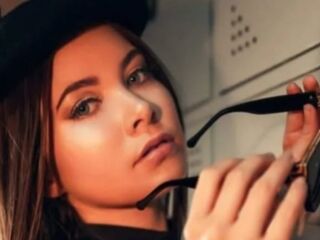 cam show ElodiRose