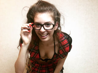 camgirl showing tits EmmaFoxi