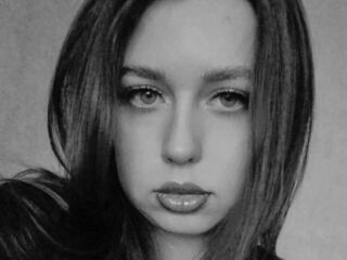 naked camgirl picture EvvaMorison