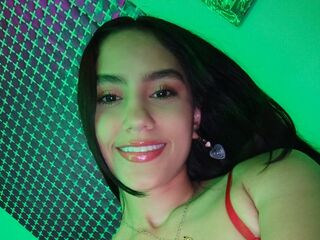 teaser web cam HannahHerrera