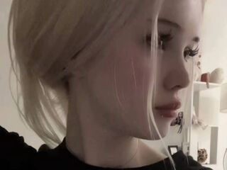 camwhore shaved pussy HeatherHeinitz