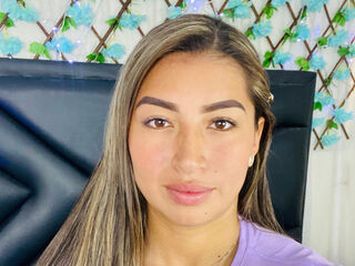 chat KaatheAdams