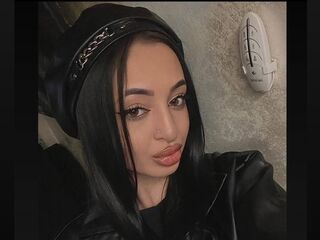 camgirl fingering pussy KimDessir