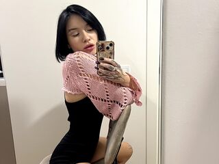 camgirl playing with sex toy KiraNyx
