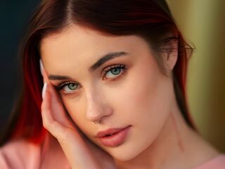 topless webcamgirl LilyRader