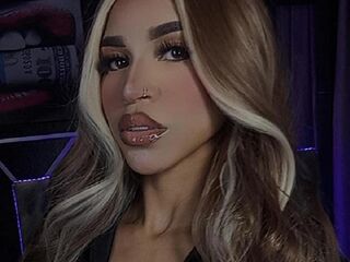 cam whore livesex LolaAdams