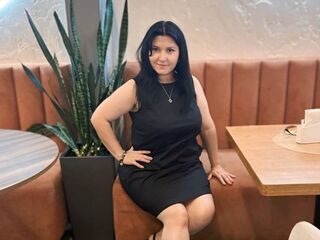 camgirl live porn cam LuisaMiller