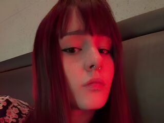 live webcam girl MaeveLith