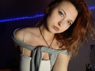 kinky video chat performer MaudieTuttle