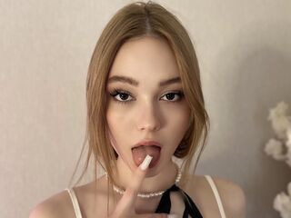 free video chat room MyaFields