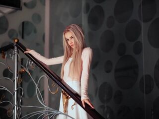 camgirl playing with dildo MylieHoffman