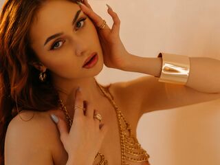 camgirl playing with sextoy NellySimpson