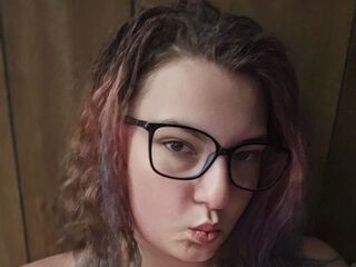 hot cam girl spreading pussy QueenVivienne