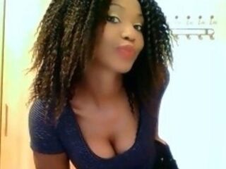 camgirl showing pussy RoritaJames