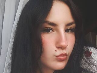 nude web cam SadeLanden