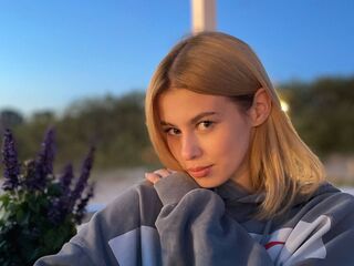 webcamgirl sex chat ShyElisaa