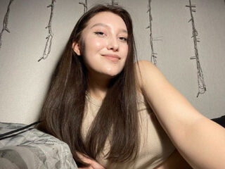 beautiful camgirl SilverDarr