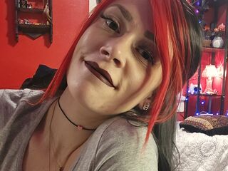 camgirl masturbating with sextoy SundayJane