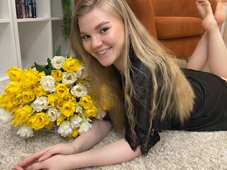 cam strip tease TastyNika